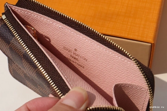 WIS VERSO VUITTON HOLDER RECTO LOUIS CARD 0723